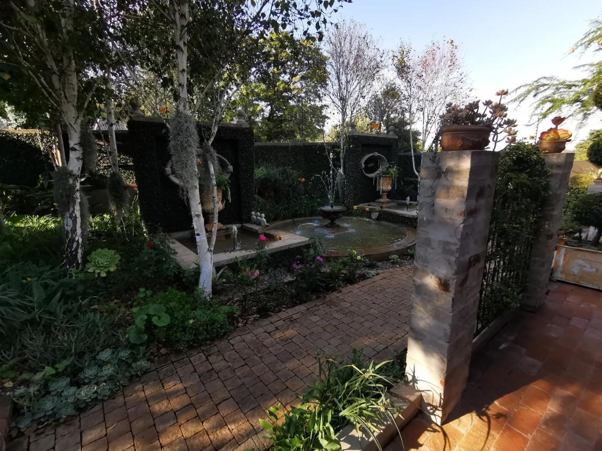 林朋路98号酒店 Pretoria-Noord 外观 照片